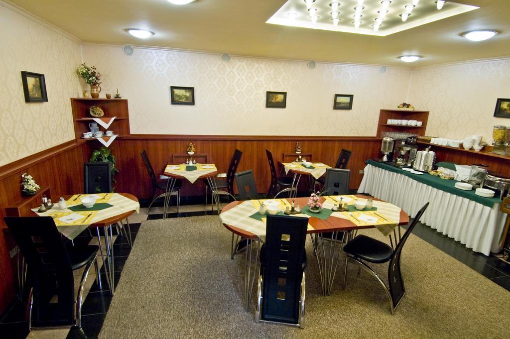 טאבור Hotel Relax U Drsu מראה חיצוני תמונה
